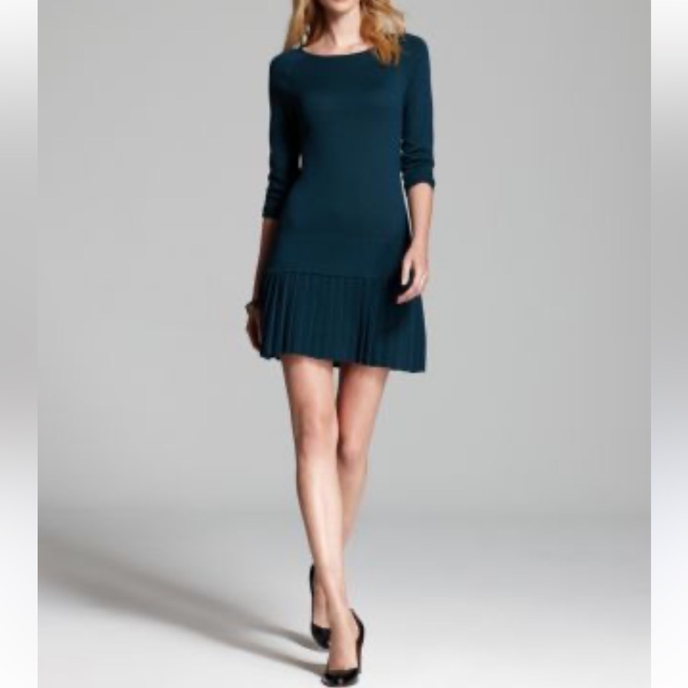 Black Shoshanna Long Sleeve Pleated Dress 100% Merino Wool